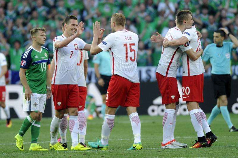 CRÓNICA: Milik rompe el muro norirlandés