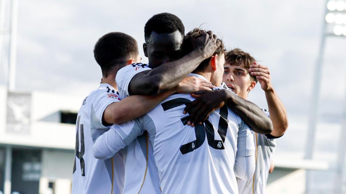 Giro de 180º grados con este jugador del Real Madrid Castilla