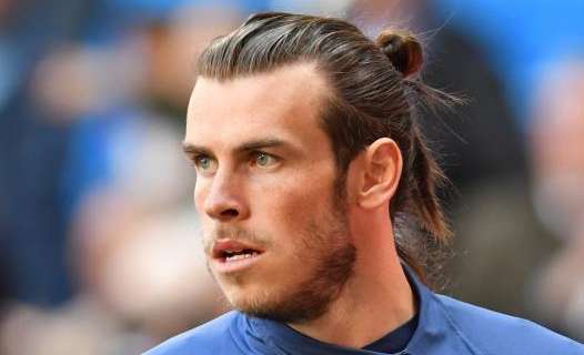 FOTO - Bale se mantiene al margen de los últimos rumores y se relaja jugando al golf