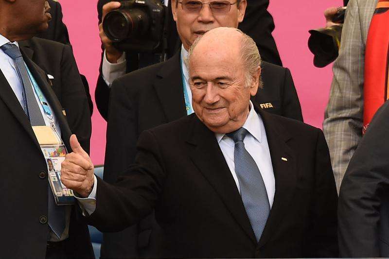 Menotti: "Concentrar la culpa en Joseph Blatter es una mentira"