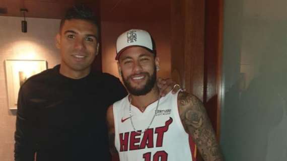 Real Madrid, Casemiro cenó con Neymar tras el partido ante el PSG