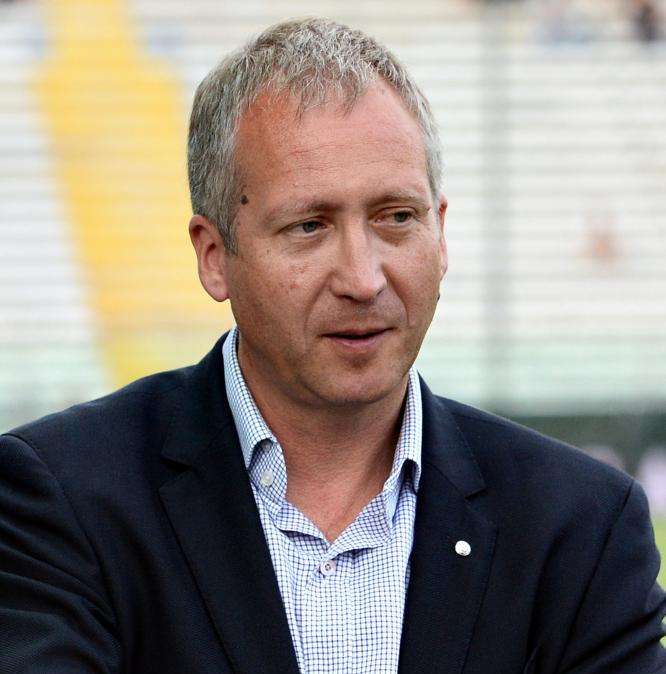 Vasilyev: "Hubiera preferido vender a Mbappé al Madrid"