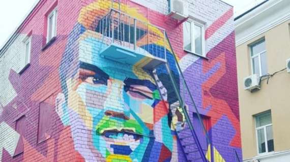 FOTO - Mural gigante en Kazán para recibir a Cristiano en la Copa de Confederaciones