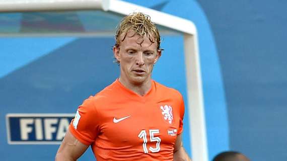 Kuyt: "Luis Suárez va a jugar la Liga de Campeones con el Liverpool"