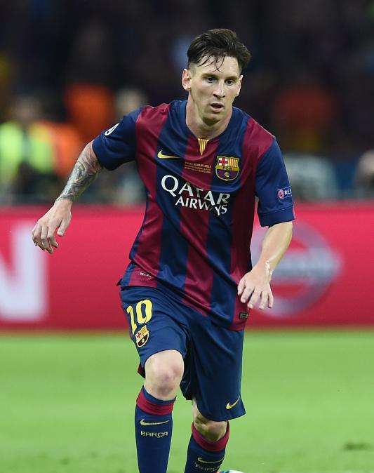 Kluivert: "Messi necesita tener en su vida cerca a Cristiano"