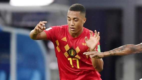 Youri Tielemans con B&eacute;lgica