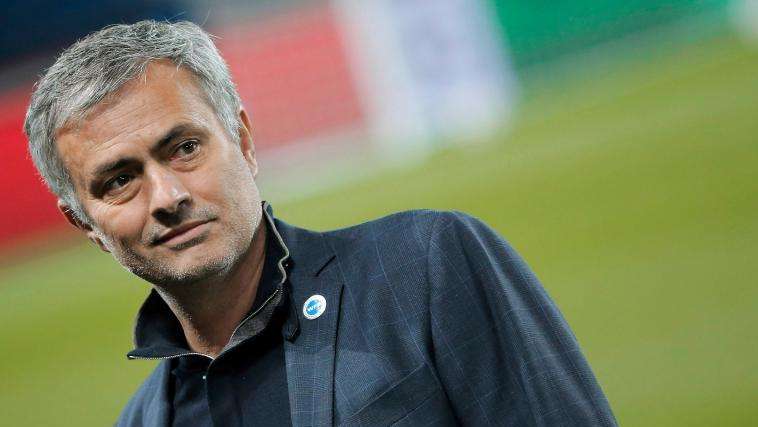 Mourinho: "A Casillas, el Oporto le da un salario increíble"