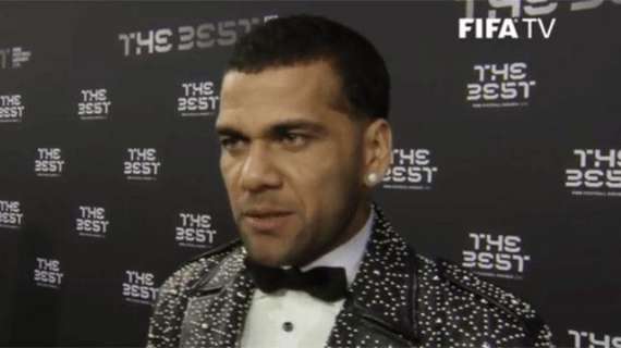 Dani Alves crítico con sus ex compañeros del Barça: "Deberían haber venido a la gala"