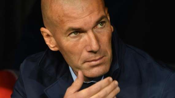 La renovación de Zinedine Zidane, en peligro