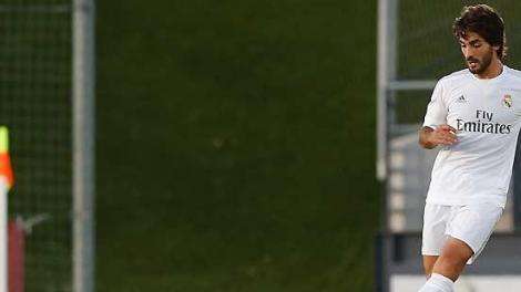José León se lesiona la rodilla contra el Real Unión