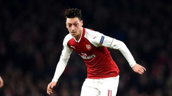 Según la prensa inglesa, Ozil se plantea colgar las botas en el Arsenal
