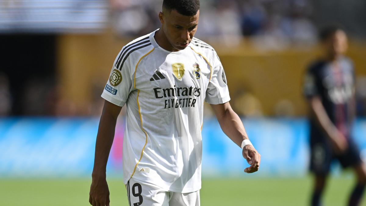Mbappé enciende las alarmas en el Real Madrid: se retiró lesionado