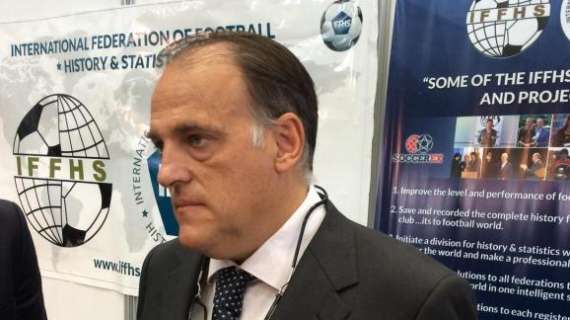 Tebas, sobre el Barça: "No es raro que no le hayan pitado un penalti en dos años"