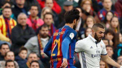 Don Balón utiliza el posible fichaje de un nueve para atizar a Benzema
