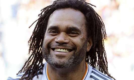 Karembeu: "James puede jugar en el Real Madrid y depende de él. Tiene que demostrar más"