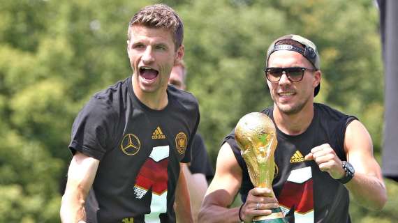 Podolski aumenta los rumores sobre el futuro de Khedira