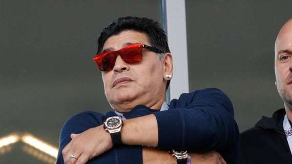 Ingresan de urgencia a Maradona a causa de un sangrado estomacal