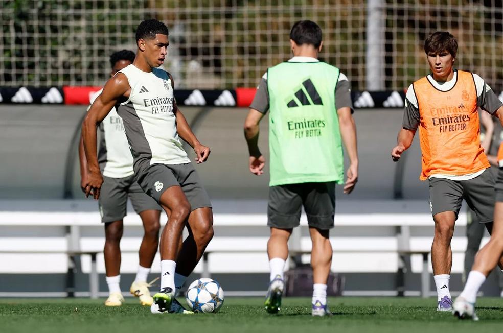 El Real Madrid prepara el derbi con tres bajas en el entrenamiento