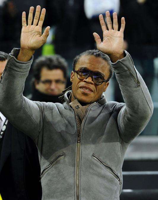 Davids: "Es una bendición para el United tener un entrenador como Van Gaal"