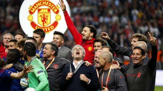 El Manchester United ha sido el equipo que más dinero ha gastado en los últimos 4 años: ¡733 kilos!