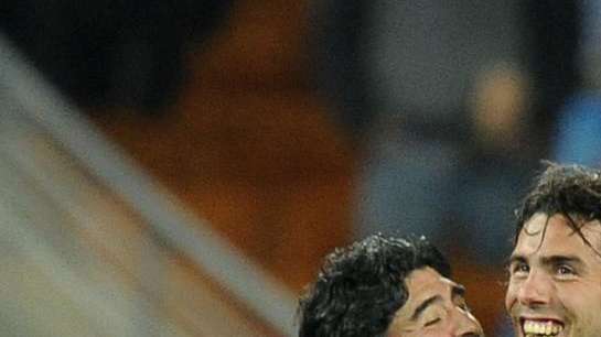 Maradona: "Cristiano y Messi están empatados"