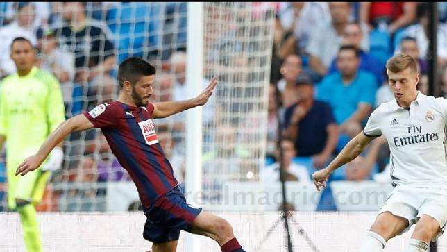 MARCA: Kroos le recriminó a Cristiano que no pasara el balón en una ocasión de gol