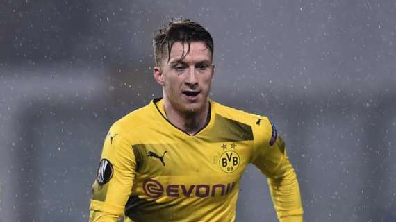 Reus lo tiene claro: "Todos tenemos altibajos... menos Cristiano y Messi"