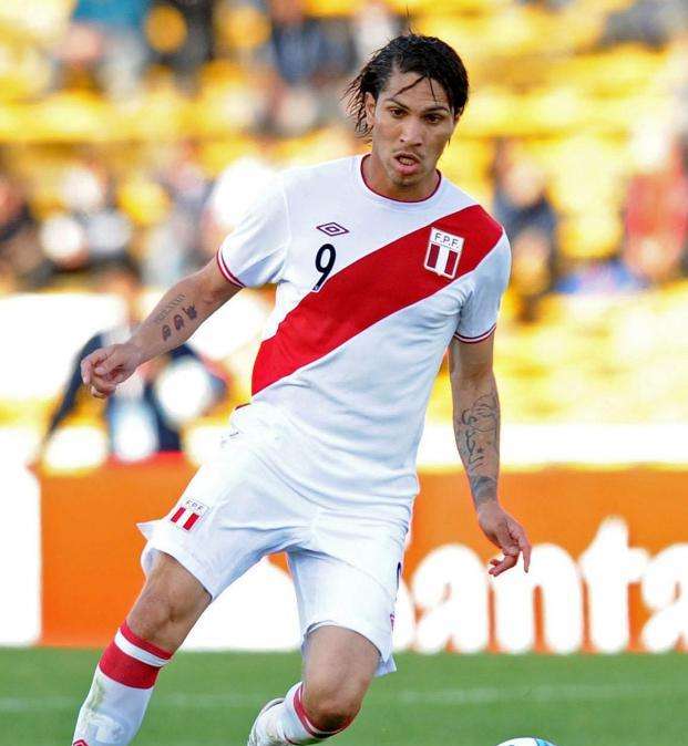 Paolo Guerrero: "Anhelo jugar en el Barcelona o en el Real Madrid"