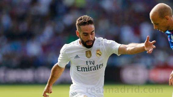 Carvajal celebra la victoria con nuevas botas