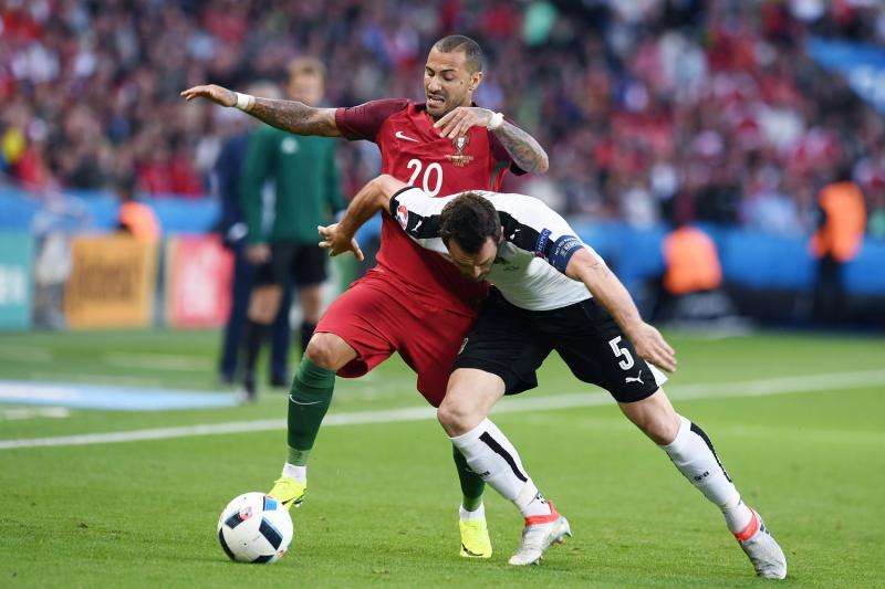 CRÓNICA: Portugal se mete en problemas
