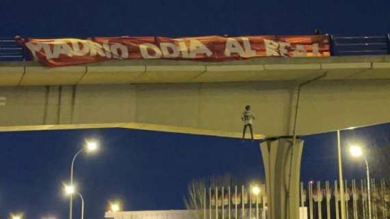 Penas de prisión para los cuatro ultras del Atleti que colgaron el muñeco de Vinicius