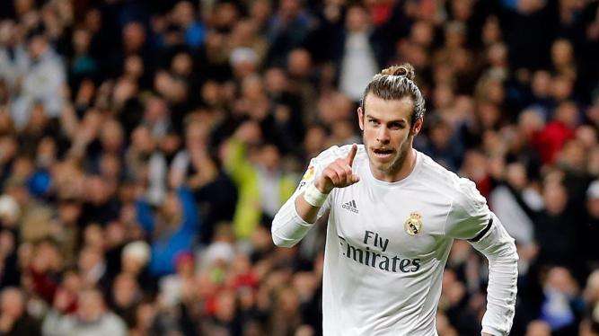 Jugones: Bale da un palo a Benítez