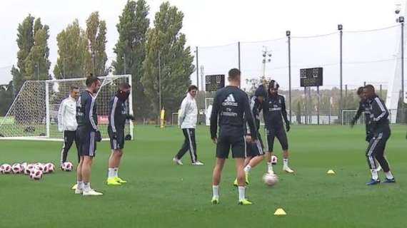 VÍDEO - El entrenamiento del Real Madrid a puerta abierta, en directo