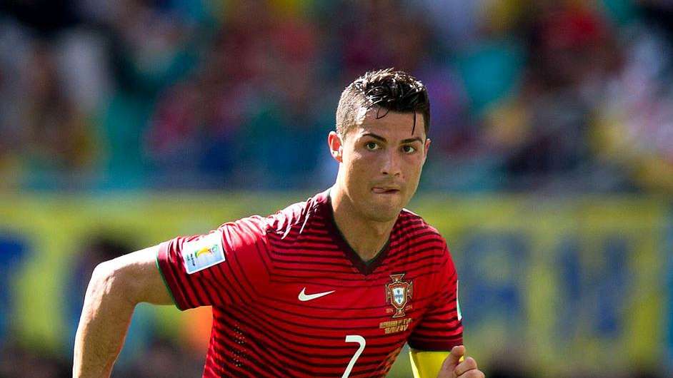 Cristiano salva una vez más a Portugal