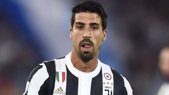 FOTO - Khedira protesta por su 'look' en el videojuego FIFA18