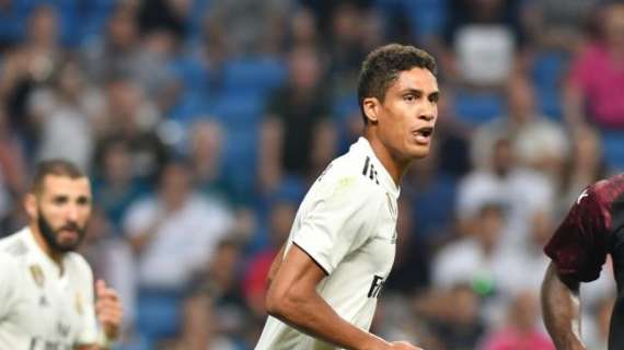 El Madrid prepara una oferta de renovación para Varane