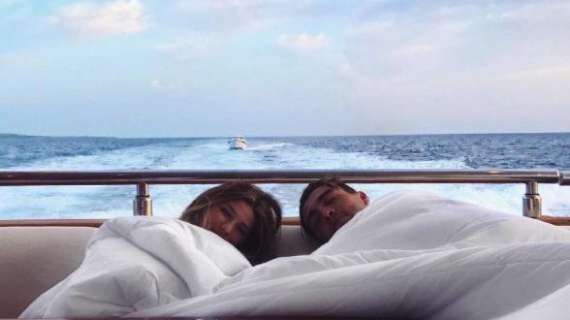 FOTO - Kovacic, lesionado, se recupera junto a su bella esposa