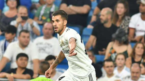 PRIMER CAMBIO - Se va Asensio aplaudido y entra Ceballos