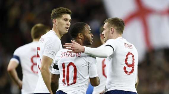 FINALES - Gol de Varane en la goleada de Francia, 'hat-trick' de Sterling y frenazo de Portugal