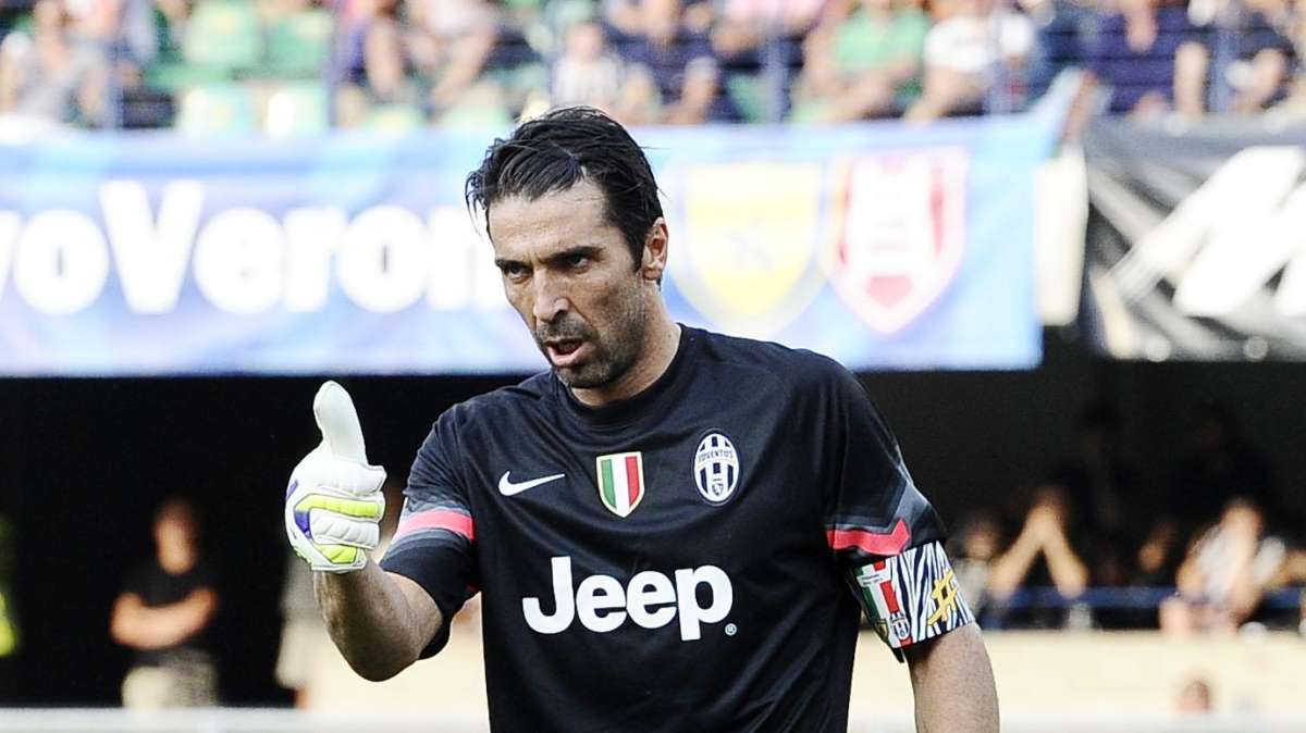 Buffon: "Conte es el único que tiene la fuerza para levantarnos"