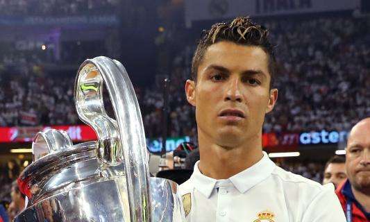 FOTO - El Madrid presume de Cristiano: "Nominado al mejor jugador de la UEFA"