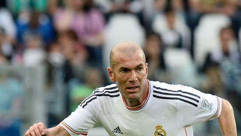 Zidane: "¿Ibrahimovic al Madrid? Se necesitan jugadores como él en cualquier club"