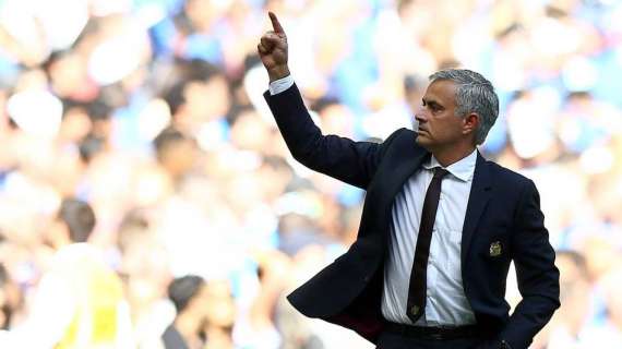 Mourinho prepara 60 'kilos' por un defensor blanco y Florentino contraatacará