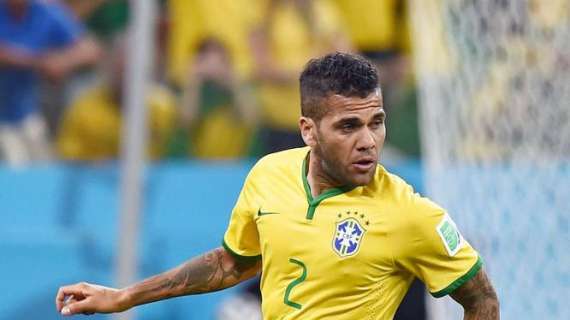 Dani Alves apunta a Brasil tras su renovación frustrada con el PSG