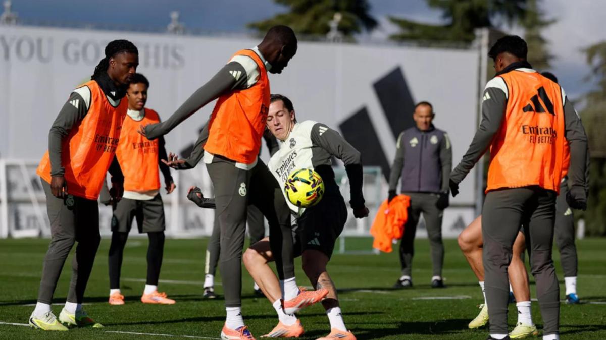 Último ensayo en Valdebebas y Arbeloa toma la palabra