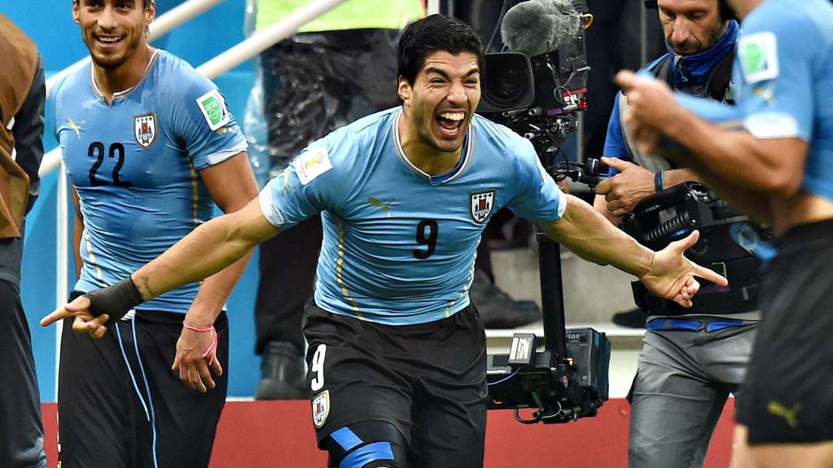 Mundo Deportivo: Luis Suárez jugará con Uruguay antes del Clásico
