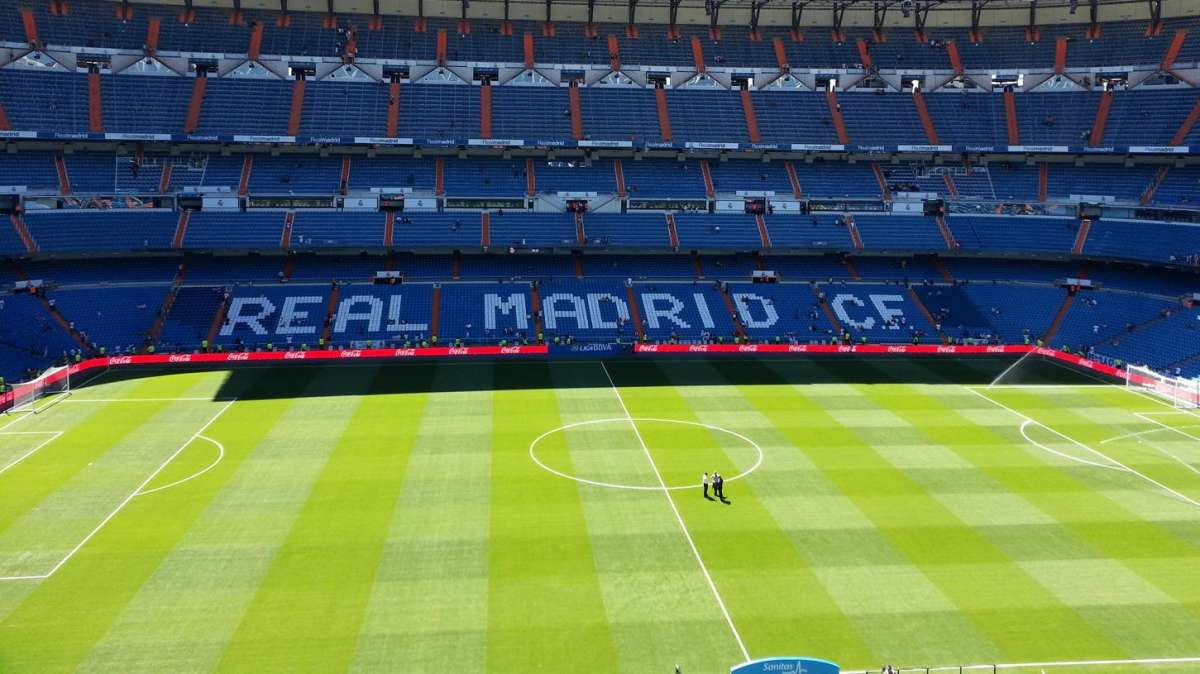 Carles Torras, periodista de TV3: El Real Madrid recibió ayudas económicas de la Falange para construir su estadio