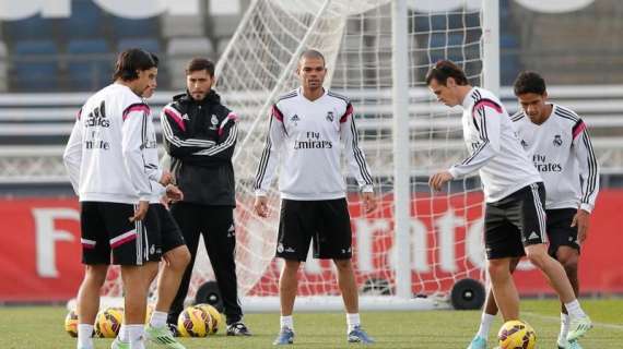 Sesión de recuperación para los titulares ante el Leganés. El Madrid ya piensa en el derbi