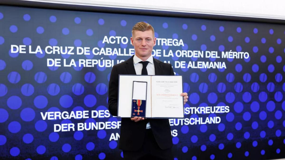 Toni Kroos vuelve al Santiago Bernabéu para ser condecorado