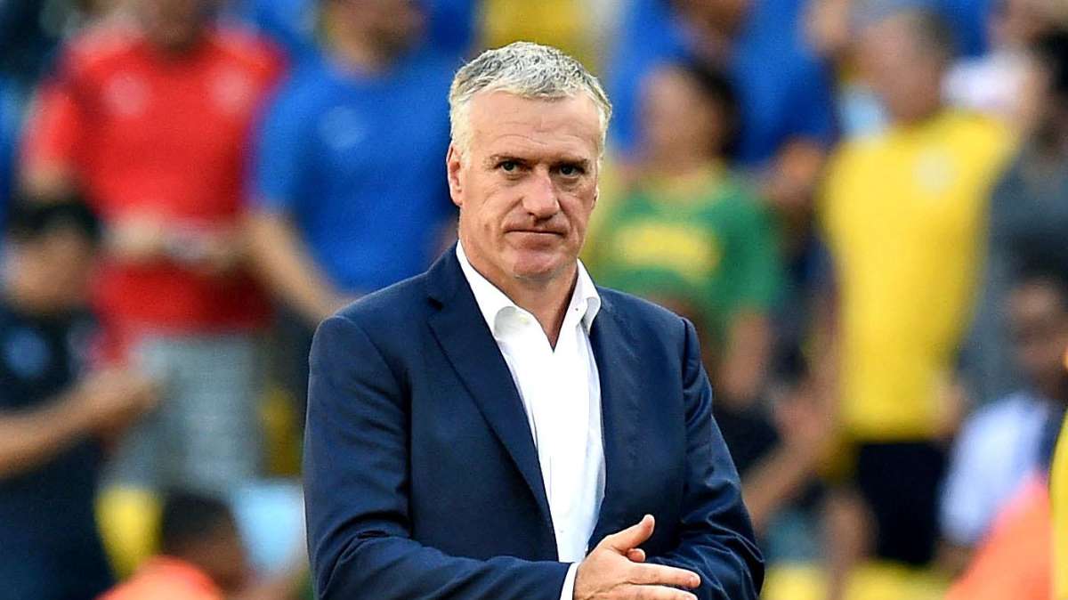 Deschamps: "Benzema merece un lugar en la lista del Balón de Oro"